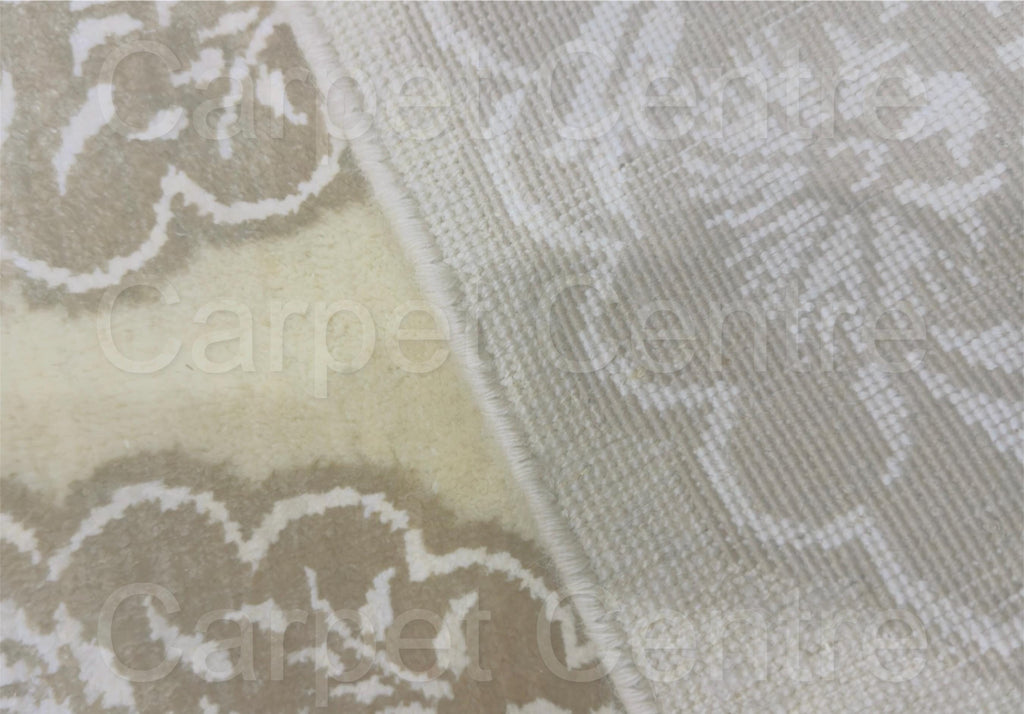Handwoven Wool Area Rug 4x6 ft: Beige Medallion Oriental Carpet