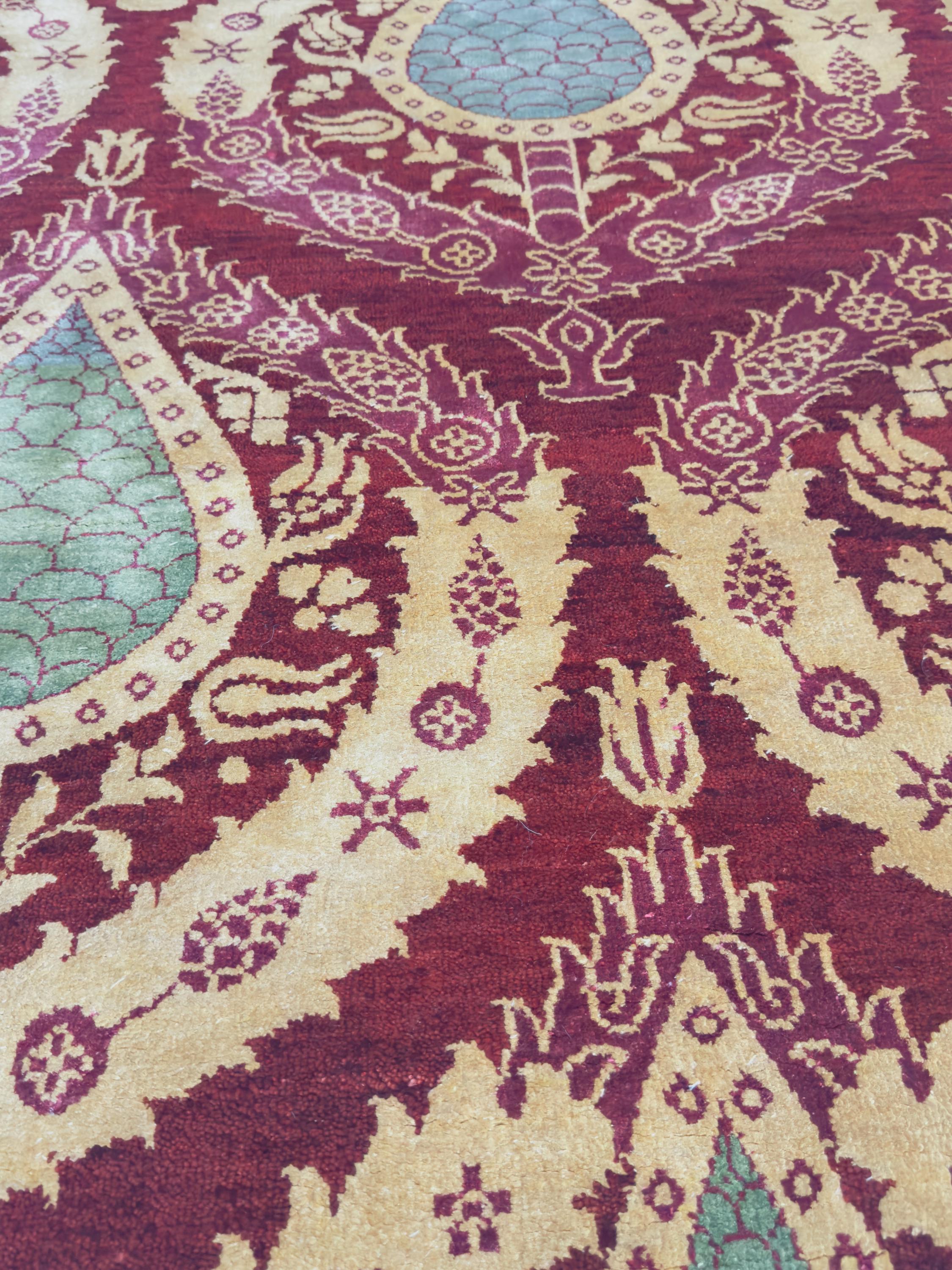 Handwoven Wool Rug – Maroon & Gold Paisley Teardrop Design, Indian Style