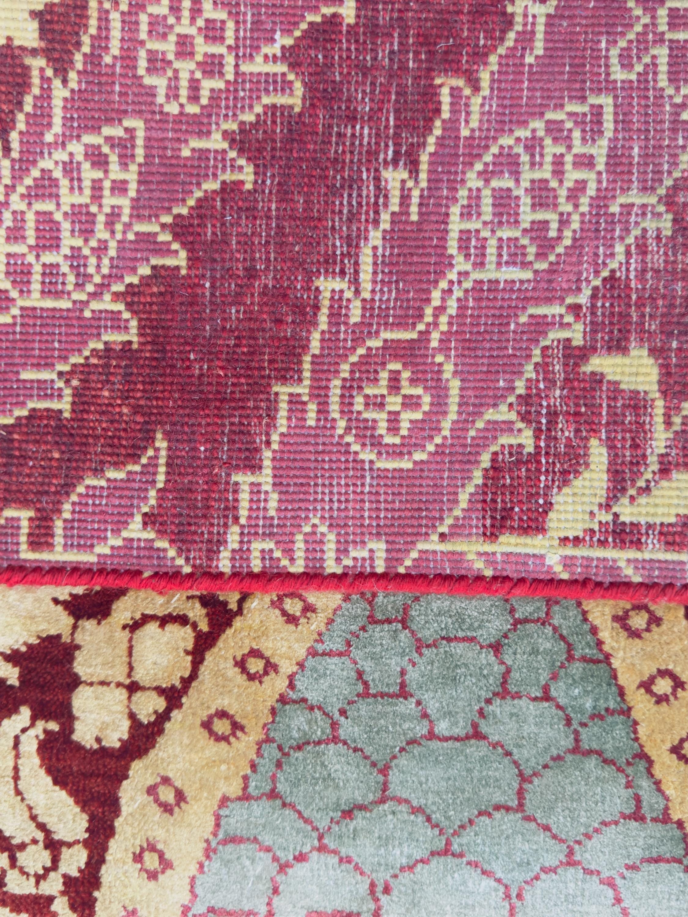 Handwoven Wool Rug – Maroon & Gold Paisley Teardrop Design, Indian Style