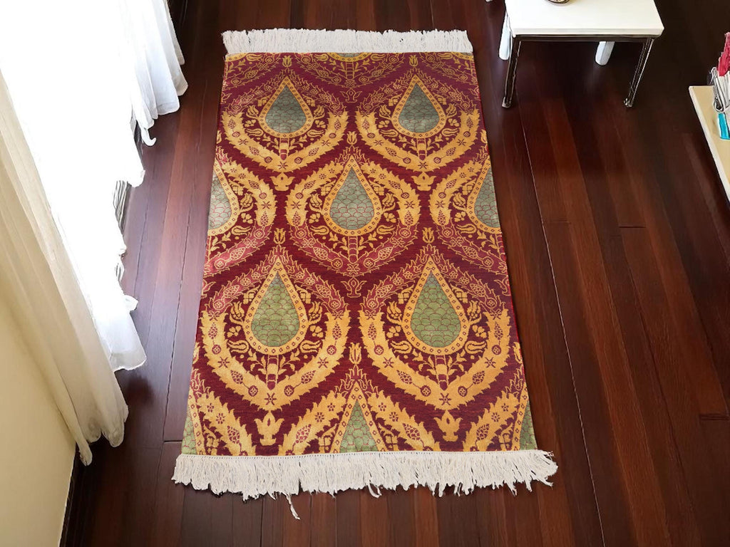 Handwoven Wool Rug – Maroon & Gold Paisley Teardrop Design, Indian Style