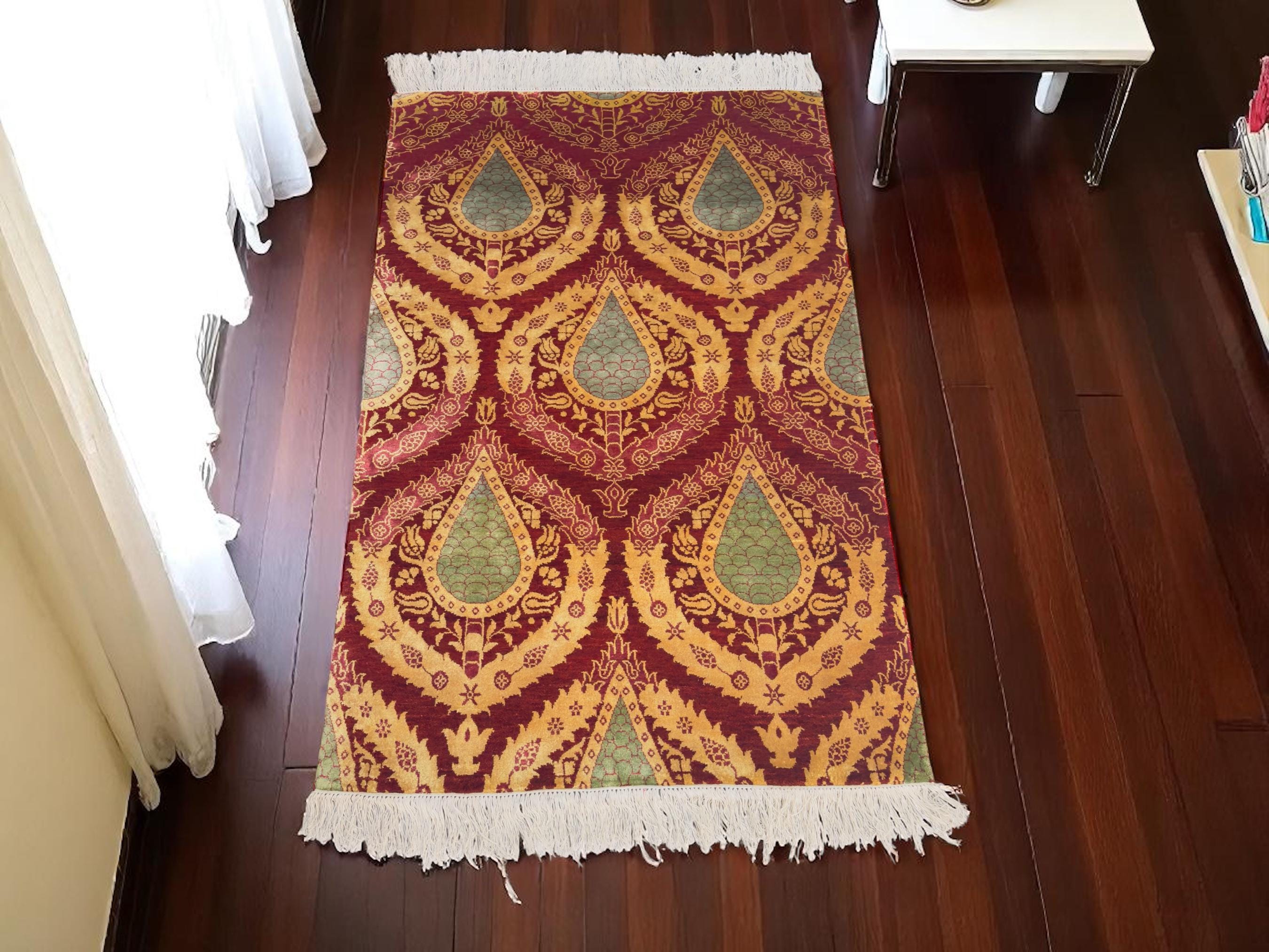 Handwoven Wool Rug – Maroon & Gold Paisley Teardrop Design, Indian Style