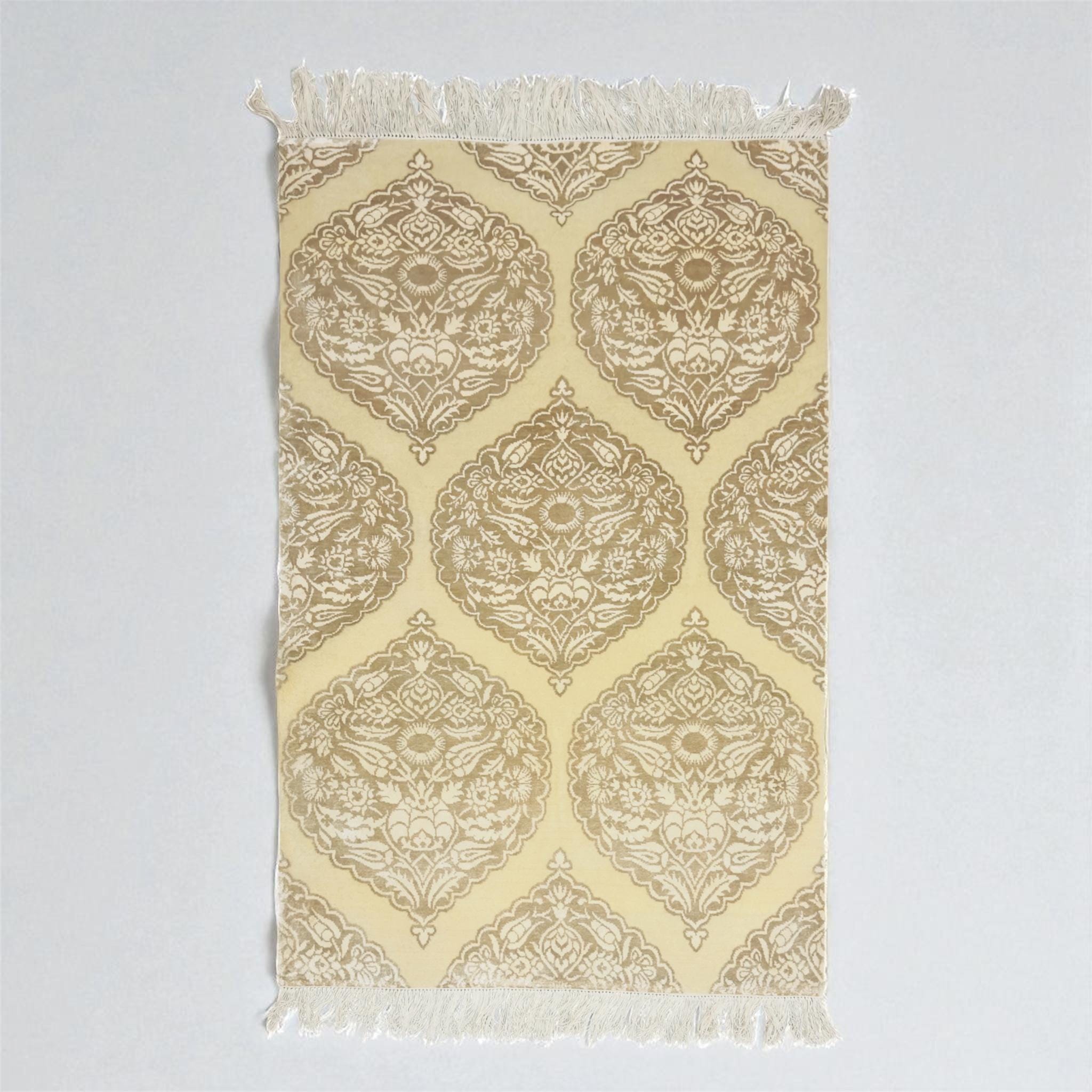Handwoven Wool Area Rug 4x6 ft: Beige Medallion Oriental Carpet