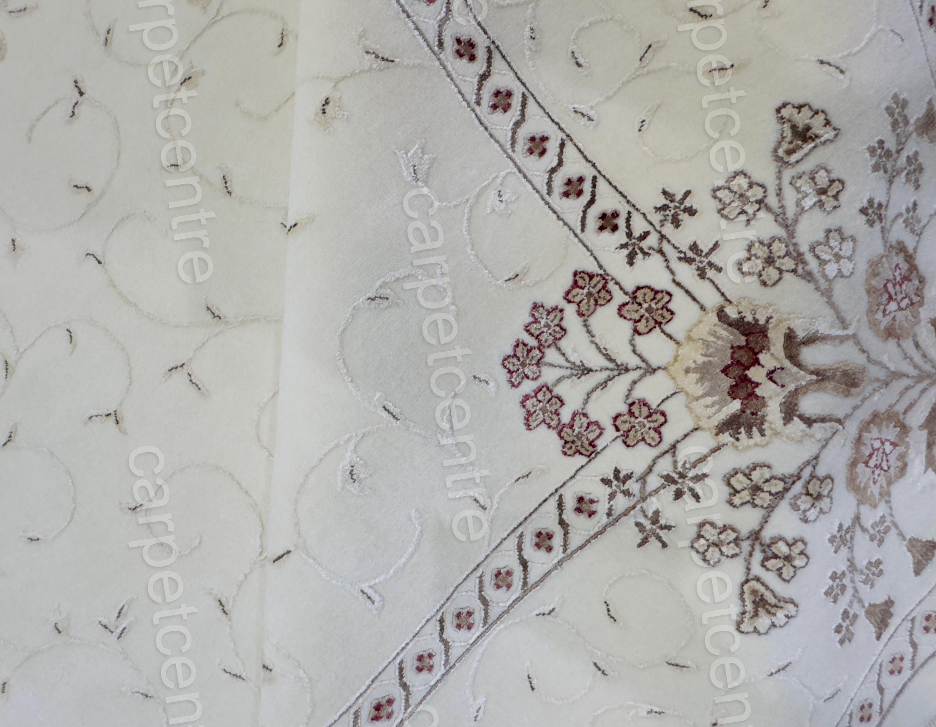 Handwoven Wool Art Silk Rug: Ivory Floral Border (11'3" x 8'3")