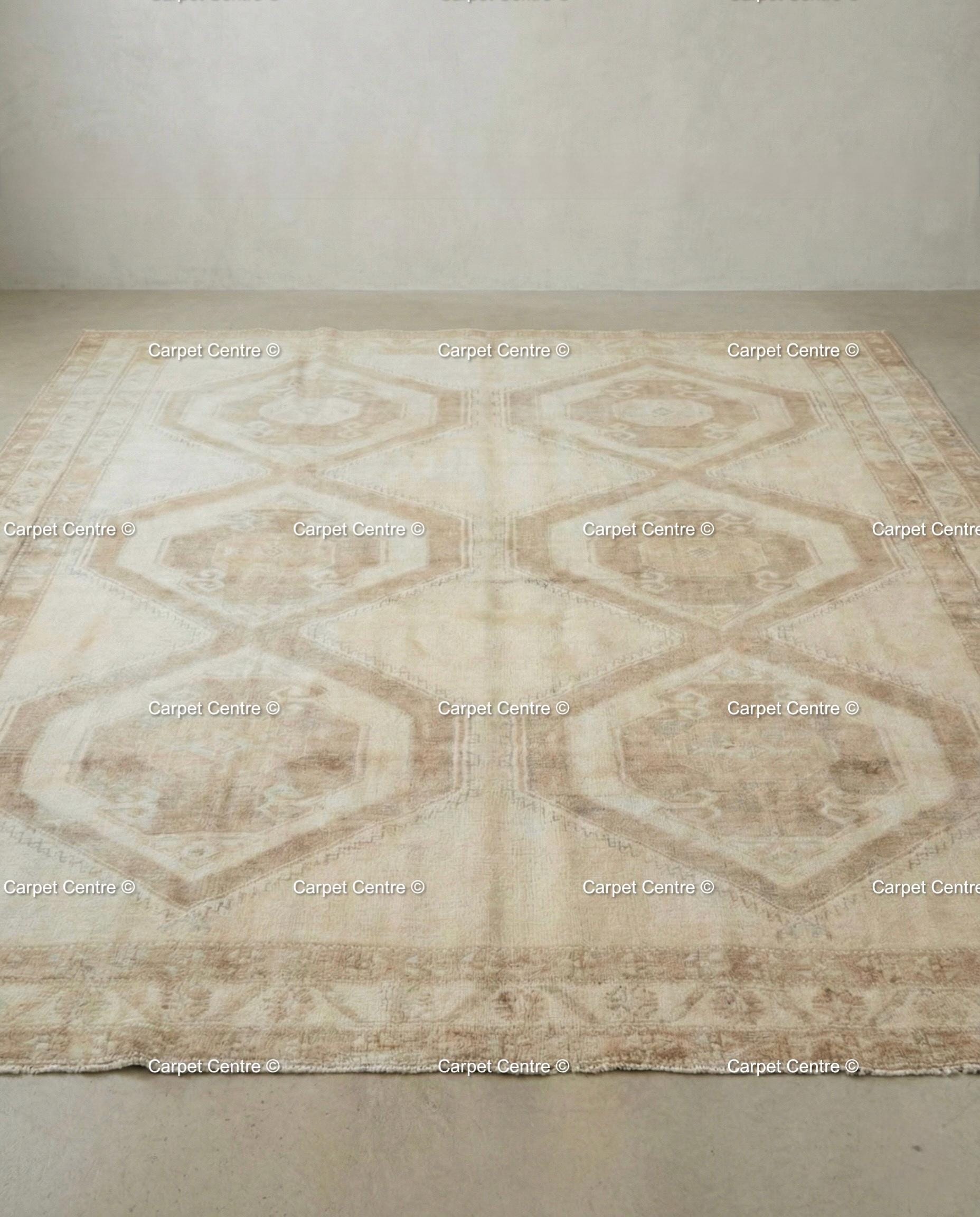Hand-Knotted Wool Oushak Rug, Neutral Geometric Vintage Style Living Room Decor