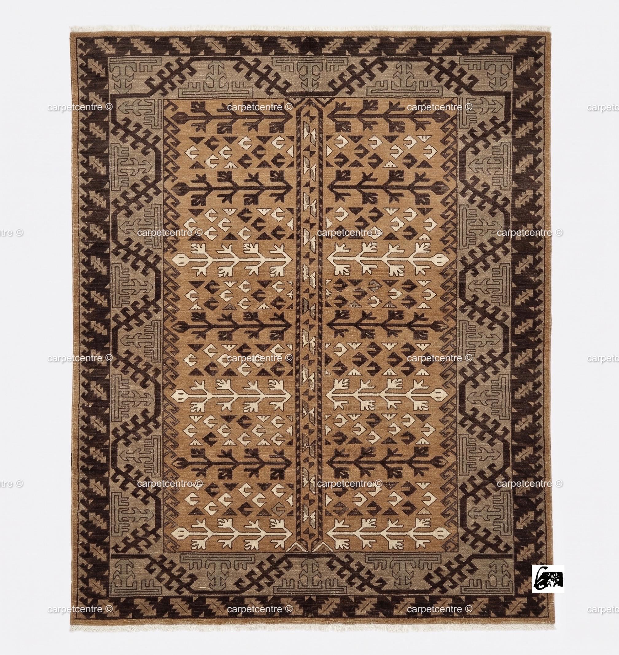 Hand Knotted Oushak Rug: New Zealand Wool, Tribal Geometric Design
